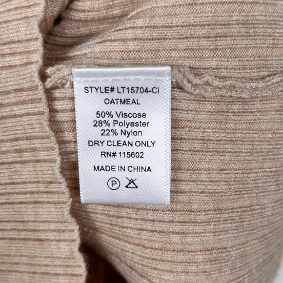 LUSH Puff Sleeve Ribbed Knit Square Neck T-Shirt Oatmeal S Neutral - Picture 4 of 5